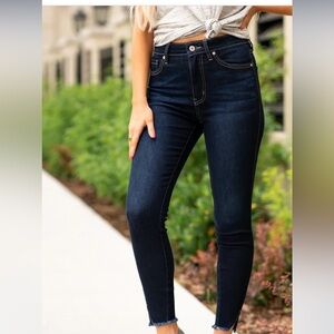 Kancan Jeans size 7/27 Giselle high rise split hem